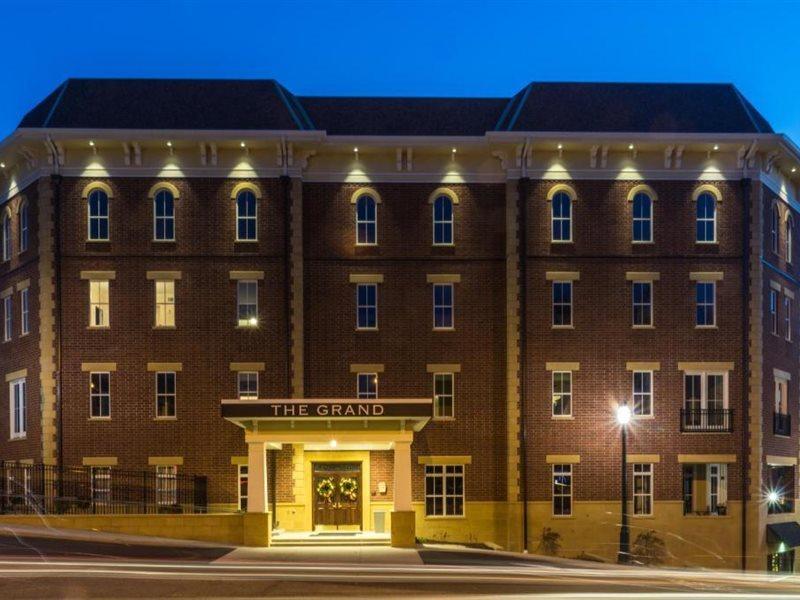 The Mount Vernon Grand Hotel Екстер'єр фото