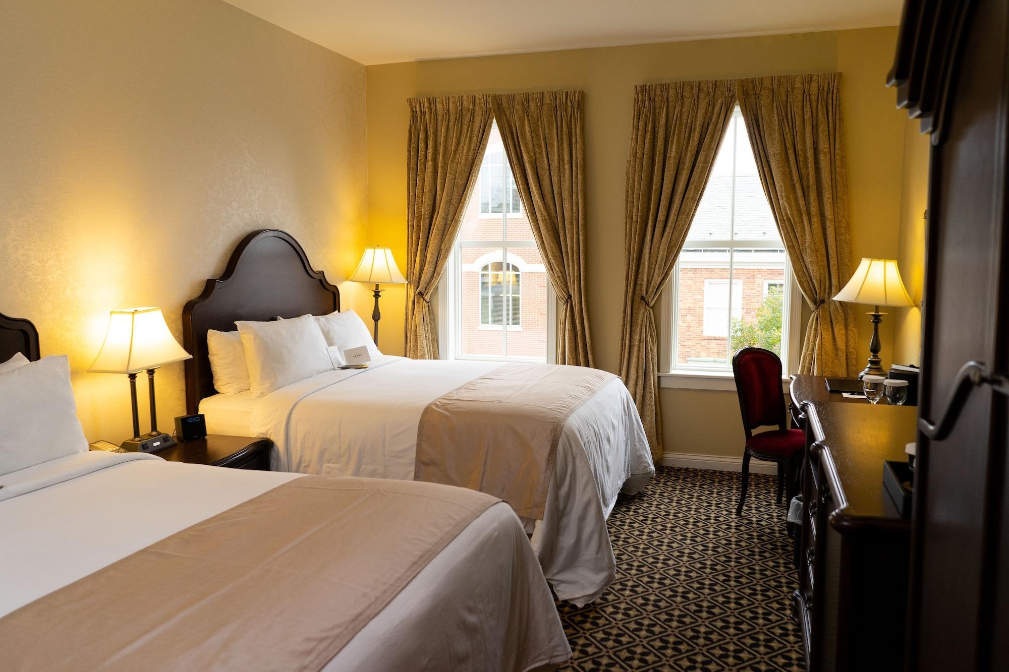 The Mount Vernon Grand Hotel Екстер'єр фото
