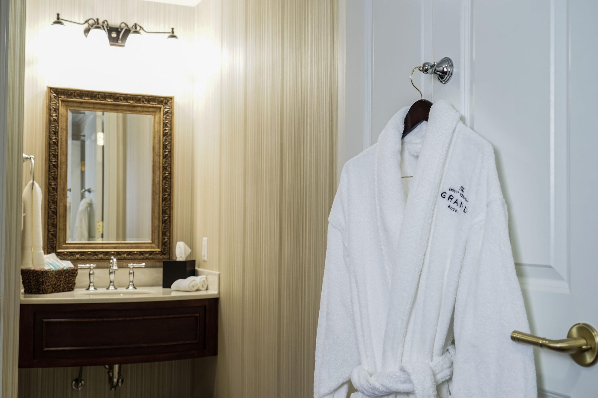 The Mount Vernon Grand Hotel Екстер'єр фото